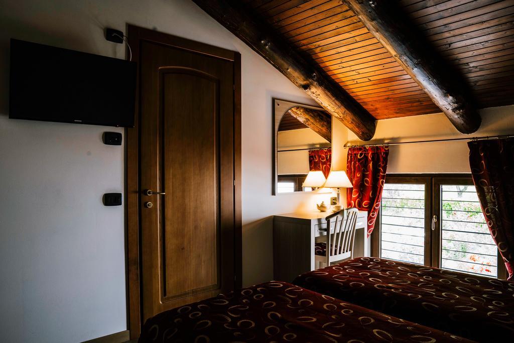 Agriturismo Cascina del Vai Cairo Montenotte Exterior foto